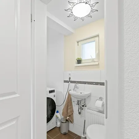 Moderne Altbauwohnung Im Zentrum Ludwigsburg - Kingsize Bett - Netflix Exterior photo