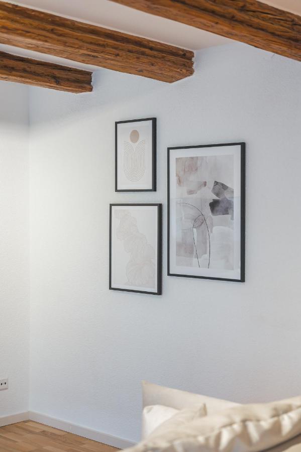 Apartment Moderne Altbauwohnung Im Zentrum - Kingsize Bett - Netflix